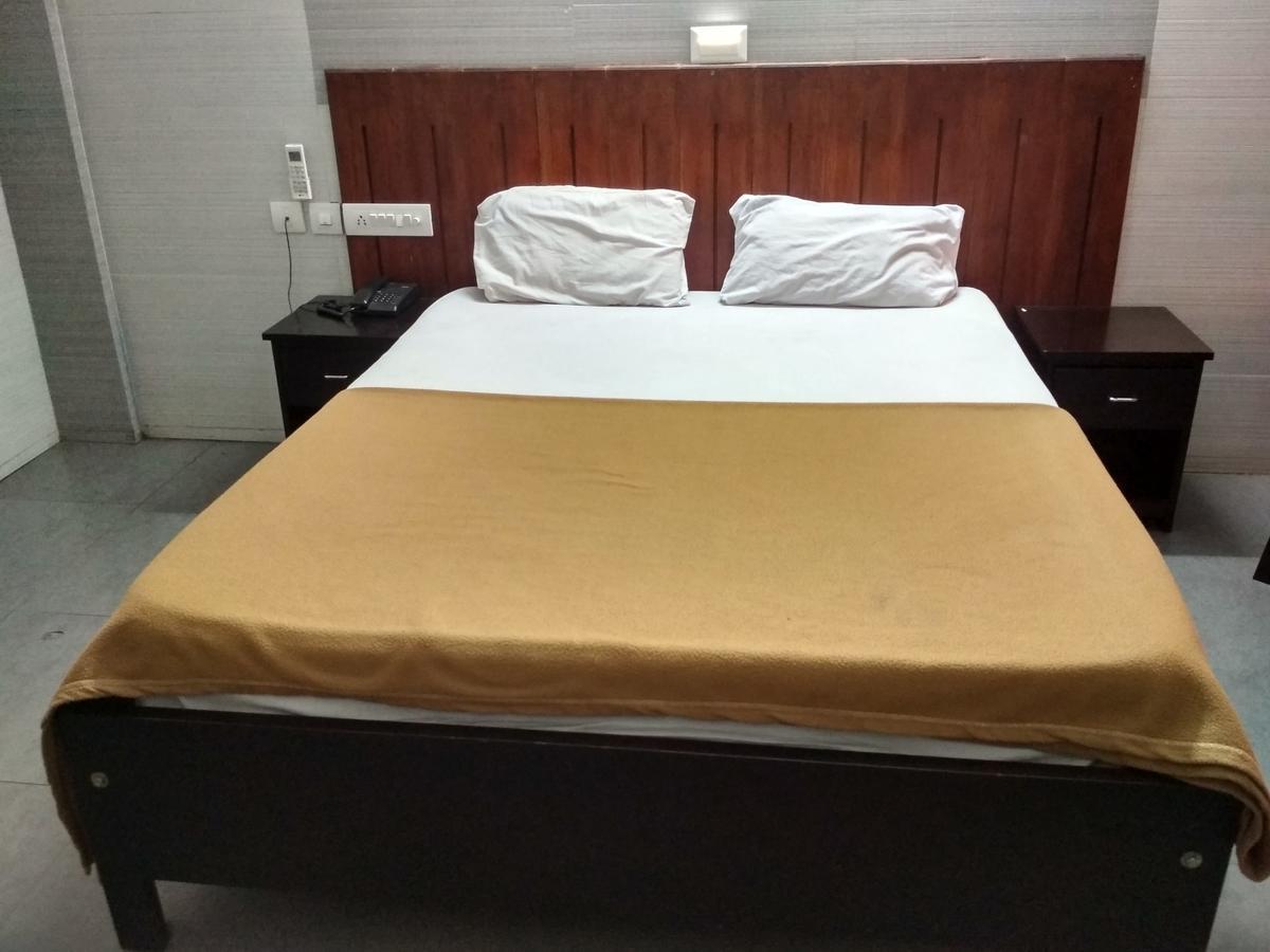International Tourist Home Kozhikode Ngoại thất bức ảnh