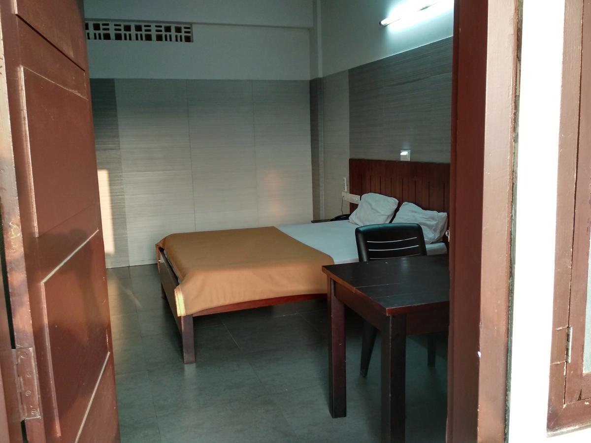 International Tourist Home Kozhikode Ngoại thất bức ảnh